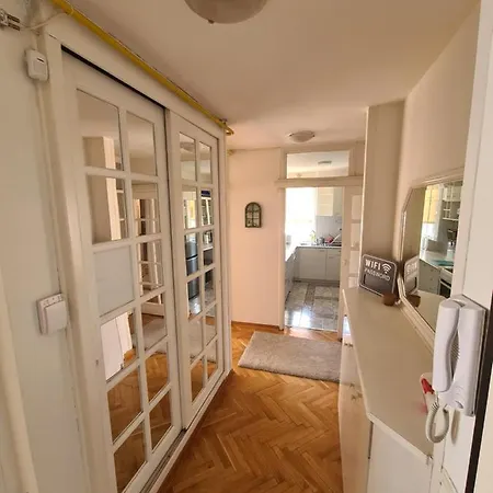 Apartment Walnut - Private Garage